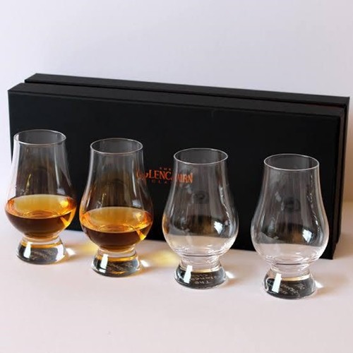 Embalagem Premium com 4 copos Glencairn