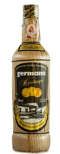 Cachaça Germana — Heritage 10 anos (8 anos em Barris de Carvalho e 2 anos em Tonéis de Bálsamo)